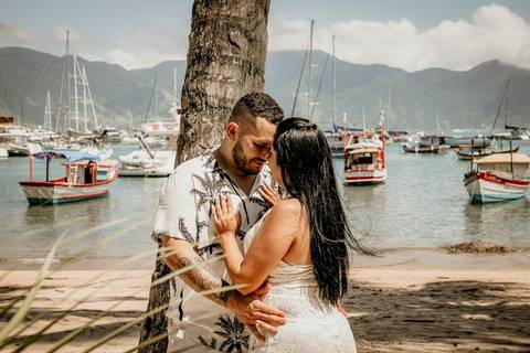 Namorando na praia'