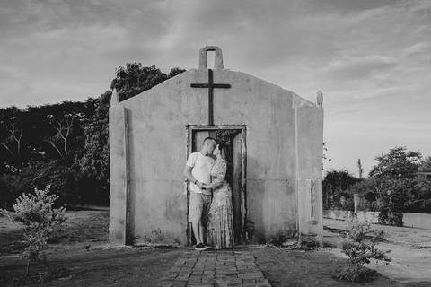 Pré-wedding na capela em ruínas '