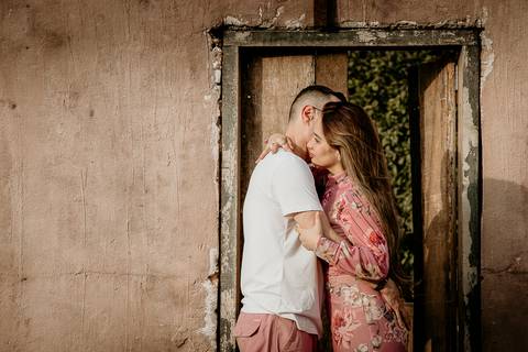 Casal de noivos no prewedding'