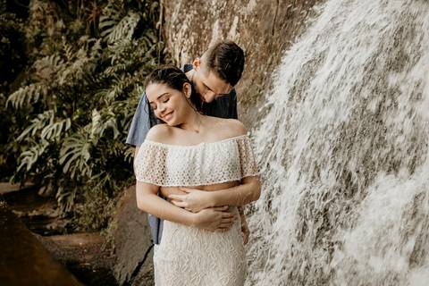 Fotos espontâneas do pré-wedding'