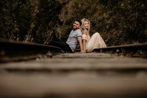 Noivos na linha do trem'