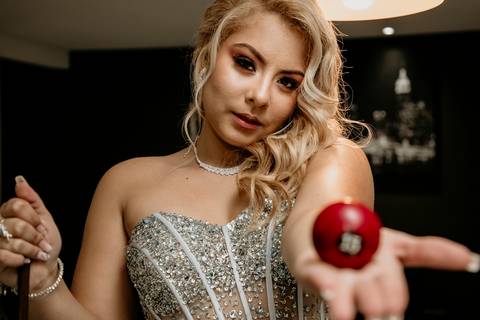 Bola de bilhar debutante'