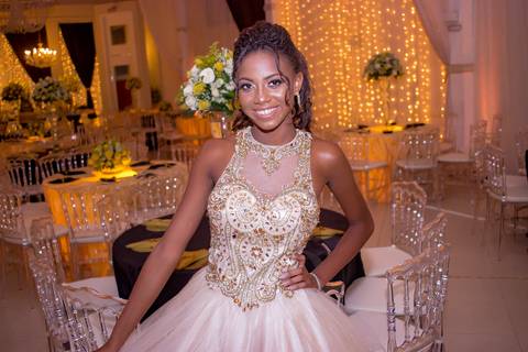 Debutante Anna Clara'