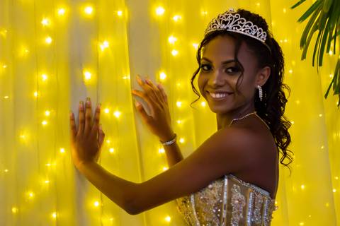 Debutante Anna Clara'