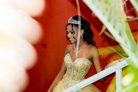 Debutante Anna Clara'