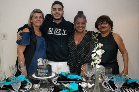 Aniversário em casa'