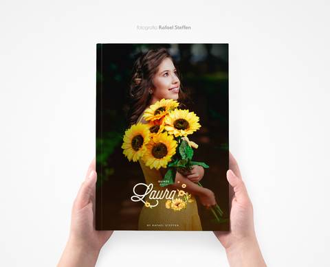 Capa do álbum do ensaio de quinze anos da Laura fotografado em Brasília por Rafael Steffen Fotografia.'