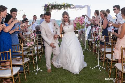 casamento, wedding, boda, fotografiadecasamento, fotosdecasamento, casamentonaigreja, bride, groom, casamentodedia, casamentonapraia, destinationwedding, beachwedding, weddingday'