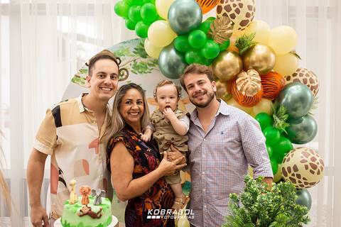 Anthony_aniversarioflorianopolis_fotograflorianopolis_festaprimeiroano_safaribaby_safari_aniversarioinfantil'