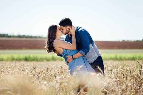 campo de trigo em holambra fernando oliveira fotografia pre wedding'