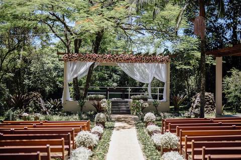Casamento de dia no campo VILLA BORGHESE sp fotografo decoracao inspiracao pulpito'