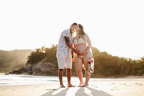 Ensaio gestante sessão de fotos guaruja fotografo sp fotos na praia'