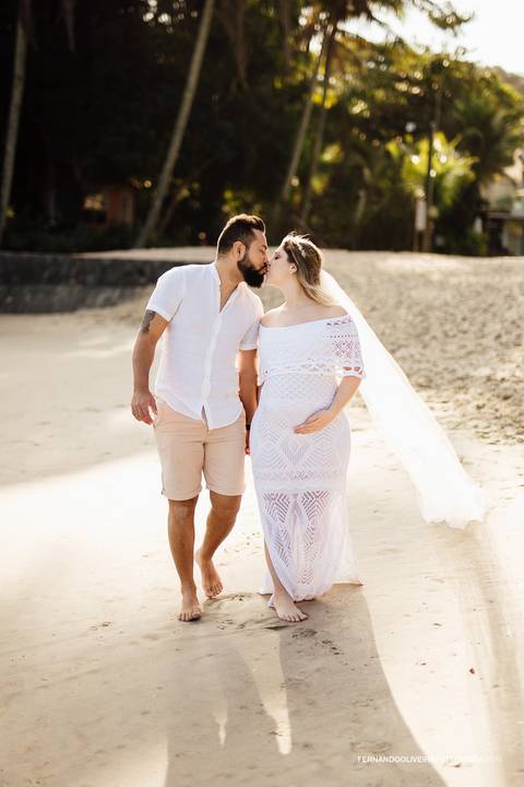 Ensaio gestante sessão de fotos guaruja fotografo sp praia agua'