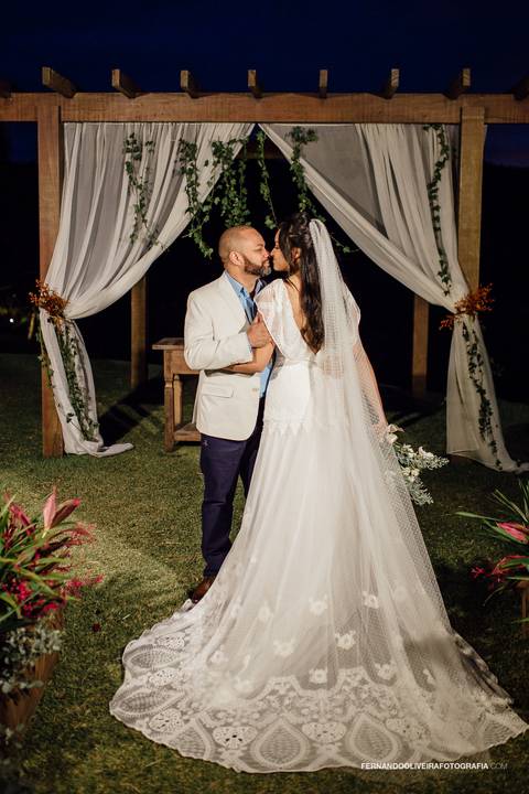 Casamento no Campo Local Villa Boa Vista Embu Guaçu Sp Fotografo Fernando Oliveira Fotografia Ar livre de dia decoração noiva vestido  first touch ensaio'