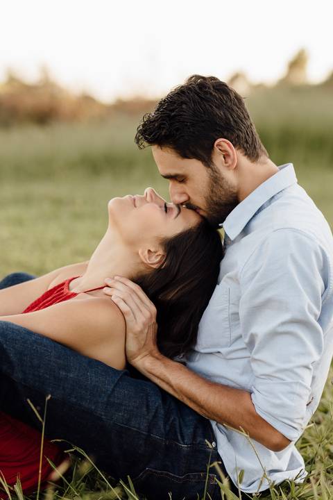 Ensaio pre wedding na cachoeira sp sao pedro noiva noivos fotos na fotografo de casamento criativa divertida diferente por do sol pico montanha'
