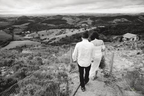 ensaio pre casamento em campo de flores lavanda em sp cunha fotografo'