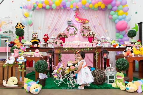 Aniversário infantil - 1 ano - Jardim - Studio Eternize - Alakazam - Poços de Caldas - MG'