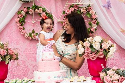 Aniversário infantil - 1 ano - Jardim - Studio Eternize - Alakazam - Poços de Caldas - MG'