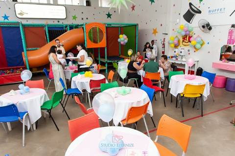 Aniversário infantil - 1 ano - Jardim - Studio Eternize - Alakazam - Poços de Caldas - MG'