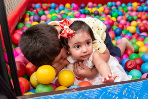 Aniversário infantil - 1 ano - Jardim - Studio Eternize - Alakazam - Poços de Caldas - MG'