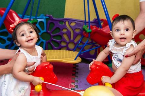 Aniversário infantil - 1 ano - Jardim - Studio Eternize - Alakazam - Poços de Caldas - MG'