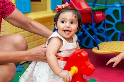Aniversário infantil - 1 ano - Jardim - Studio Eternize - Alakazam - Poços de Caldas - MG'