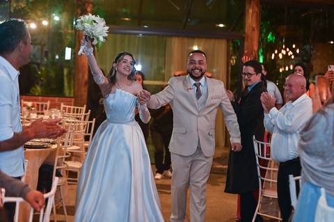 Casamento na Chácara Talivo, fotografado pela True Fotografia com um olhar sensível, espontâneo e documental. Fotógrafos de casamento em Curitiba e região metropolitana.

#CasamentoChácaraTalivo #FotógrafoDeCasamentoCuritiba #FotografiaDeCasamento'