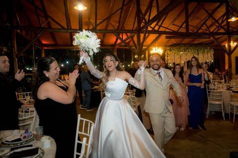 Casamento na Chácara Talivo, fotografado pela True Fotografia com um olhar sensível, espontâneo e documental. Fotógrafos de casamento em Curitiba e região metropolitana.

#CasamentoChácaraTalivo #FotógrafoDeCasamentoCuritiba #FotografiaDeCasamento'
