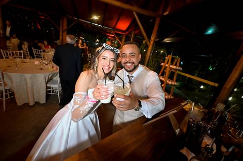 Casamento na Chácara Talivo, fotografado pela True Fotografia com um olhar sensível, espontâneo e documental. Fotógrafos de casamento em Curitiba e região metropolitana.

#CasamentoChácaraTalivo #FotógrafoDeCasamentoCuritiba #FotografiaDeCasamento'