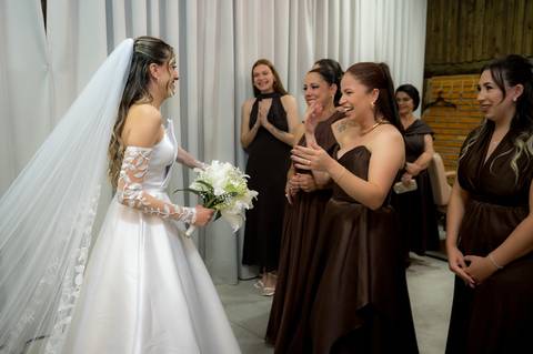 Casamento na Chácara Talivo, fotografado pela True Fotografia com um olhar sensível, espontâneo e documental. Fotógrafos de casamento em Curitiba e região metropolitana.

#CasamentoChácaraTalivo #FotógrafoDeCasamentoCuritiba #FotografiaDeCasamento'