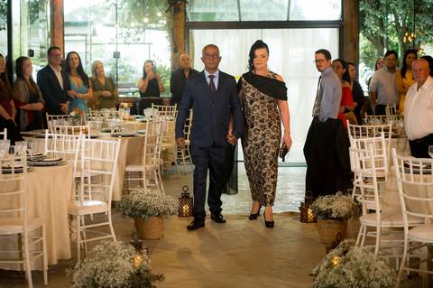 Casamento na Chácara Talivo, fotografado pela True Fotografia com um olhar sensível, espontâneo e documental. Fotógrafos de casamento em Curitiba e região metropolitana.

#CasamentoChácaraTalivo #FotógrafoDeCasamentoCuritiba #FotografiaDeCasamento'