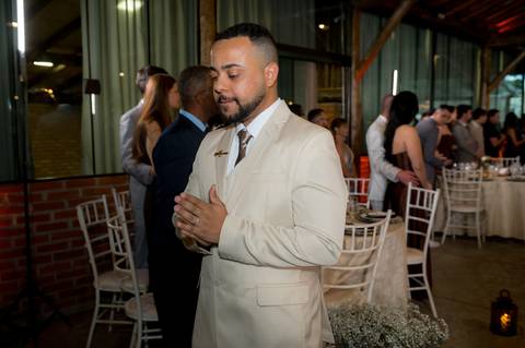 Casamento na Chácara Talivo, fotografado pela True Fotografia com um olhar sensível, espontâneo e documental. Fotógrafos de casamento em Curitiba e região metropolitana.

#CasamentoChácaraTalivo #FotógrafoDeCasamentoCuritiba #FotografiaDeCasamento'