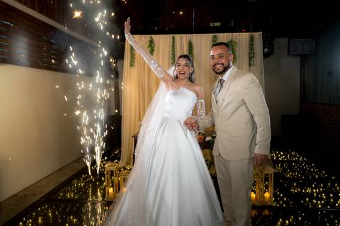 Casamento na Chácara Talivo, fotografado pela True Fotografia com um olhar sensível, espontâneo e documental. Fotógrafos de casamento em Curitiba e região metropolitana.

#CasamentoChácaraTalivo #FotógrafoDeCasamentoCuritiba #FotografiaDeCasamento'