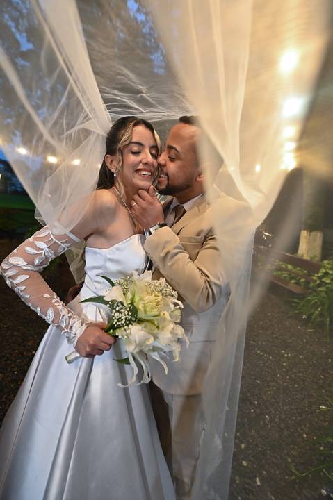 Casamento na Chácara Talivo, fotografado pela True Fotografia com um olhar sensível, espontâneo e documental. Fotógrafos de casamento em Curitiba e região metropolitana.

#CasamentoChácaraTalivo #FotógrafoDeCasamentoCuritiba #FotografiaDeCasamento'