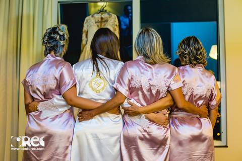 vestido de noiva,madrinhas, vestido de madrinhas, noivas, make de noiva, dia de noiva, casamento, fotografia de casamento, casamento com estilo, noivos, noivado, fotografia de casamento, wedding, goiania, casamento lindo, fotos de casamento'