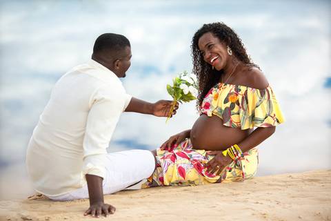 Felicidade estampada no rosto dessa futura mamãe.'