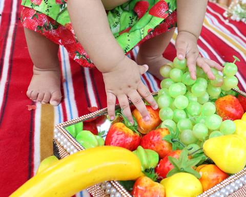 Registrando a introdução alimentar com frutas '