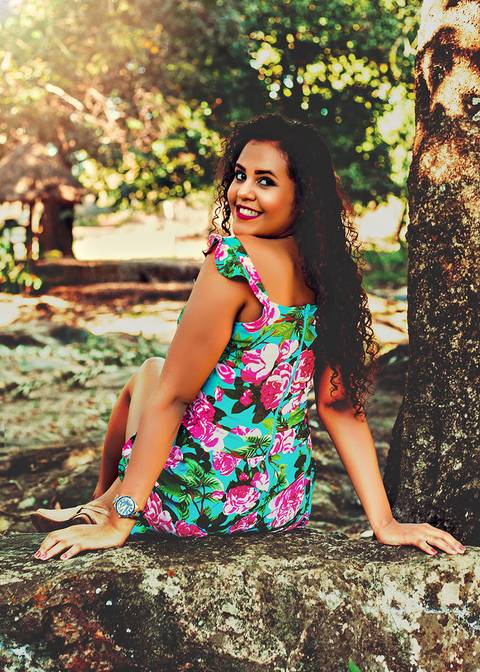 Linda Cíntia arrasando nesse magnífico ensaio fotográfico'