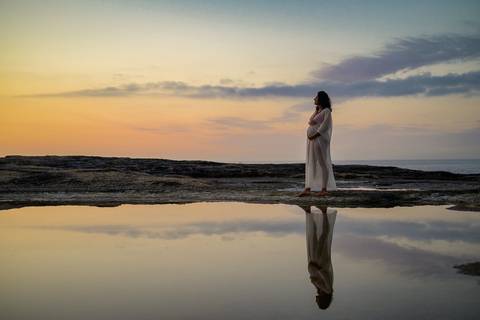 ensaio gestante, praia de Itacoatiara'