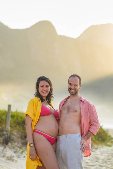 ensaio gestante, praia de Itacoatiara'