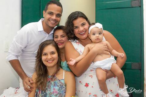 Família reunida na Sacristia, momento antes do Batismo de Giulia.'
