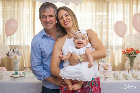 A segunda Dinda, a Dinda de Consagração e seu acompanhante. E a alegria da Giulia em estar ali.'