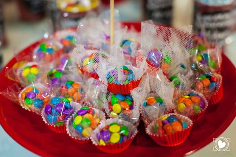 Os docinhos super coloridos e gostosos.'
