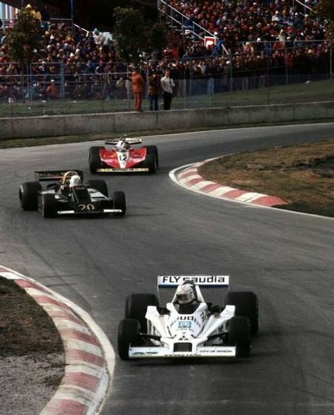 Amo assistir a categoria maior do automobilismo desde minha mais tenra idade'