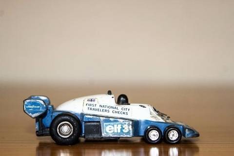 Sempre adorei carrinhos. Inclusive tive um igualzinho a este, que ganhei no Natal de 1980, aos 7 anos'