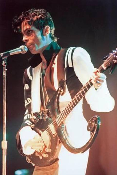 ÍDOLOS NUNCA MORREM'