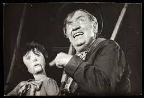 ''SE EU CONTASSE O QUE O 'AFLITO' ME CONTOU LÁ DENTRO, NÃO SEI NÃO, HEIN??'''