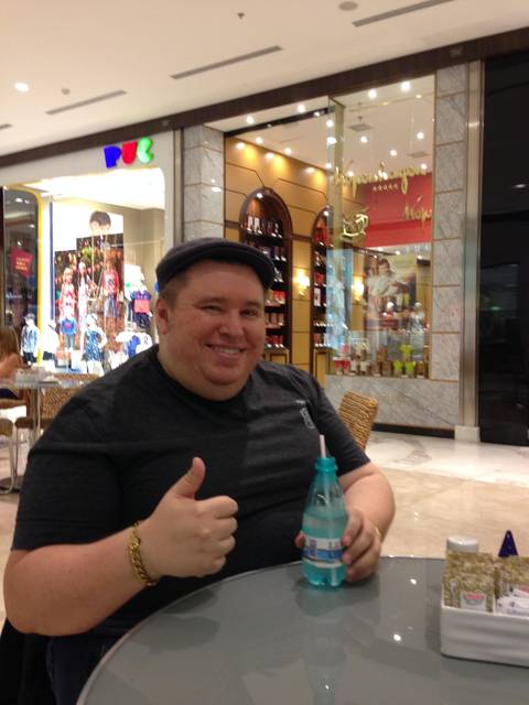 VIVER E NÃO TER A VERGONHA DE SER FELIZ'