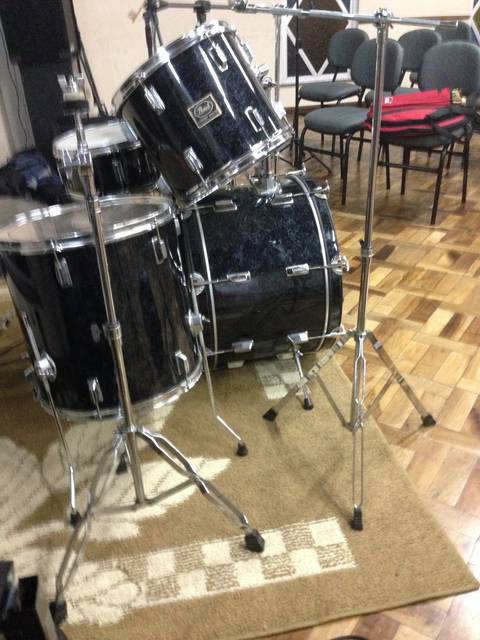 Se o seu caso é bateria e não gosta de filosofia? Viva! Bravo!'