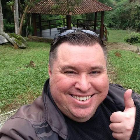 A ordem é sorrir até não mais parar'